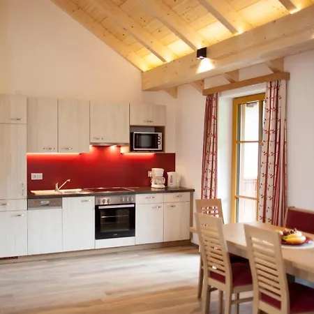 Standlhof Apartment *
